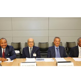 La conférence Bancaire Conjointe, l'Union des Banques Arabes (UBA) et...