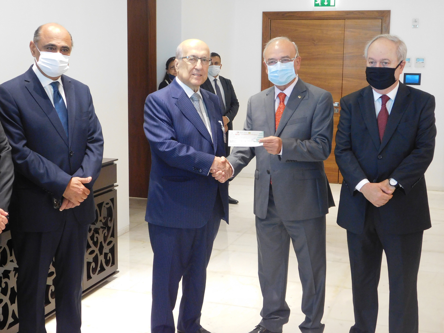 الإعتماد اللبناني يدعم اقساط طلاب الجامعة اللبنانية الأميركية LAU - Lebanese American University