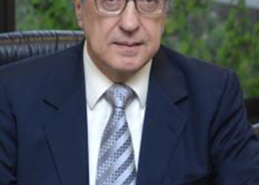 In an interview with AL Mustaqbal Newspaper, Dr. Joseph Torbey asses the performance of the Lebanese banks and major challenges facing the Lebanese Banking Sector